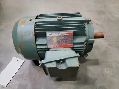 USED ULTRALINE MUV413