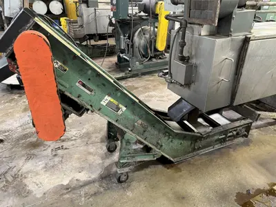 10" WIDE ROACH INCLINED CONVEYOR