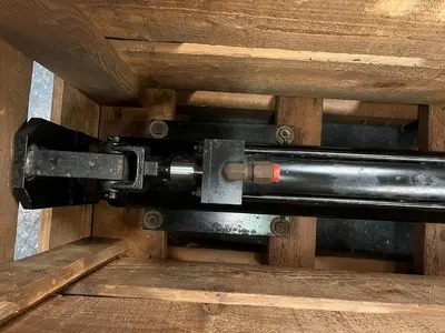 New | in-Stock FIFE M-7202 Cylinders | Surplus Asset Holdings #1207230