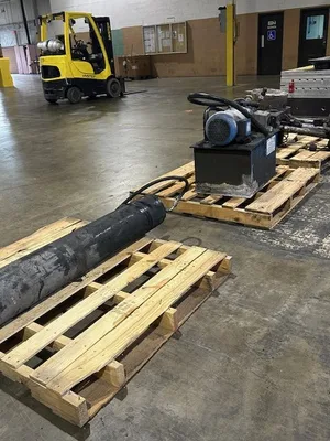 MGB 8″ SCREEN CHANGER
