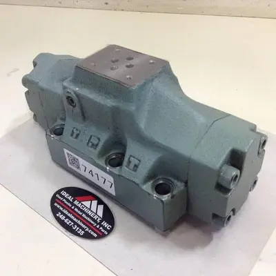USED YUKEN DHG-06-3C70-E-5058