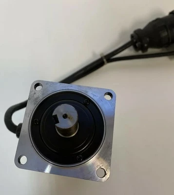 USED OMRON R88M-30030VA-BS1