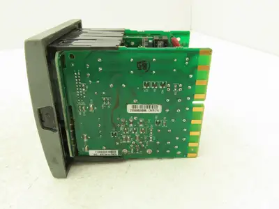 Honeywell DC3200-CE-000R-200-00000-E0-0 UDC3200 Digital Temperature Controller
