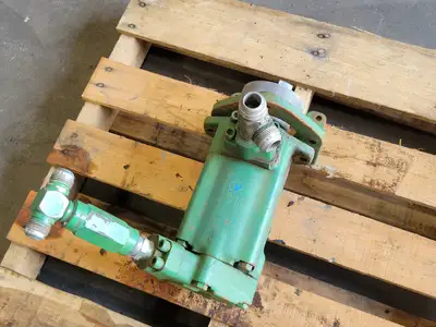 Used VICKERS 2520VQ Parts (Hydraulics and Pneumatics) British Columbia CA | Lenmark #1440874