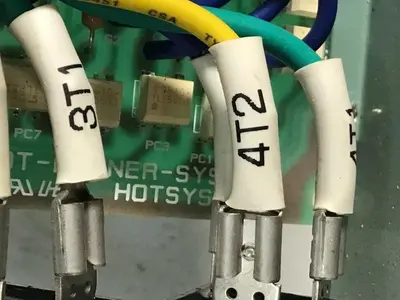 USED HOTSYS HOT-RUNNER SYSTEM