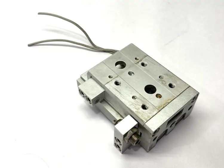 Used SMC MXS16-30ASP PNEUMATIC PRECISION SLIDE TABLE 16MM BORE 30MM STROKE Linear Actuators | Maverick Industrial Sales #1106322