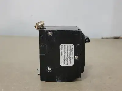 USED SQUARE D QOB320
