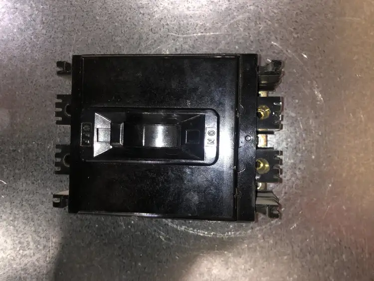 New | in-Stock FEDERAL PIONEER NEF431015 Switchgears British Columbia CA | Lenmark #244435