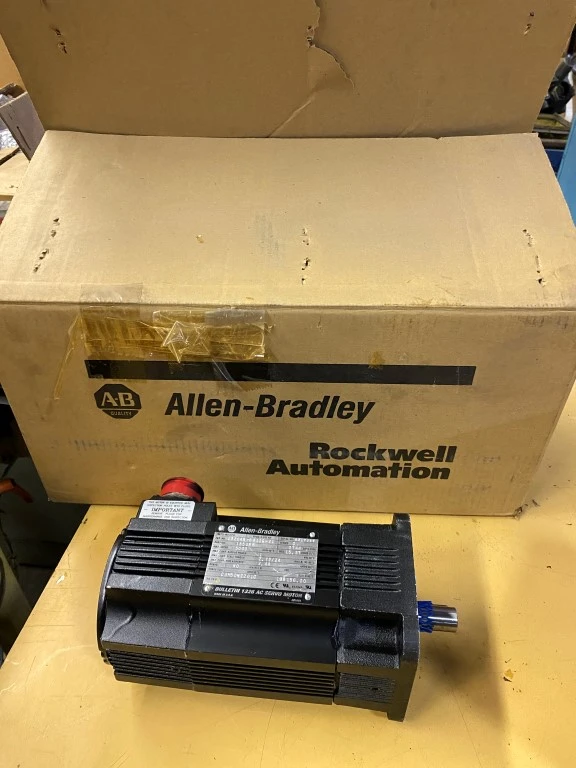 ALLEN BRADLEY 1KW SERVO - NEW