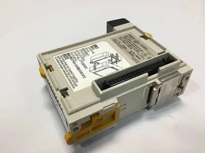 USED OMRON CQM1-OC222