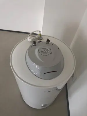 USED ARISTON IPX3
