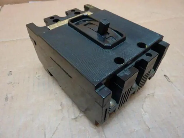 Used GOULD EF3-B015 Circuit Breakers Michigan US | Ideal Machinery #590104