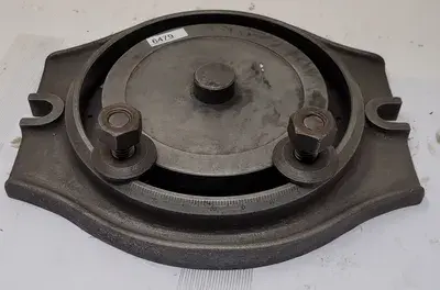 SWIVEL BASE FOR MACHINE TOOL VISE