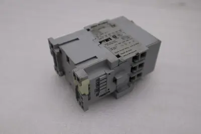 AB Allen-Bradley 100-C30*00 Series-B 600VAC Contactor STOCK H1193A