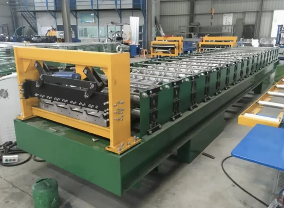 Roofing Sheet Roll Forming Machine in Algeria
