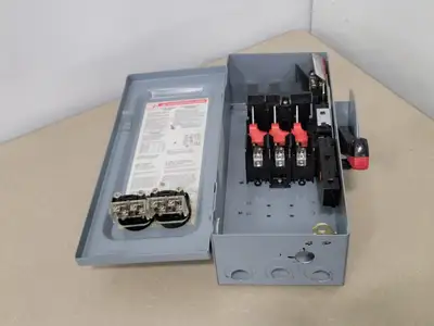 USED SQUARE D CHU361