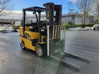 USED 2010 YALE GLC080VXNGSE088