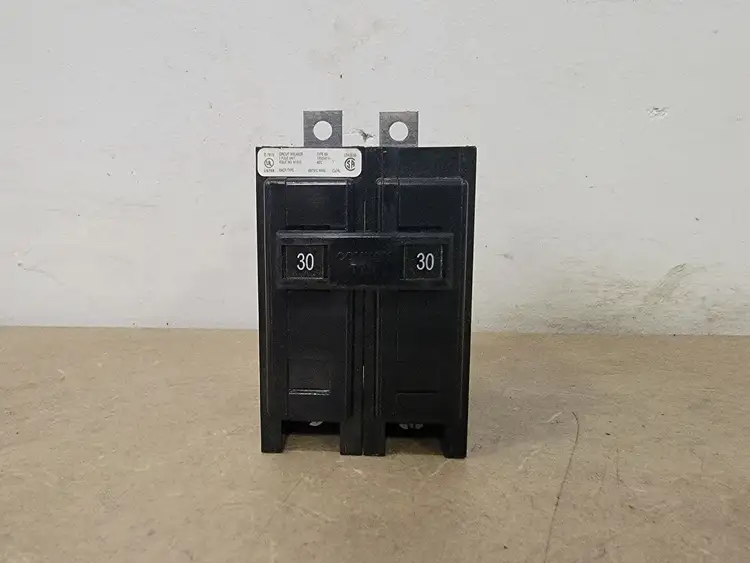 Used CUTLER-HAMMER BA230 Switchgears British Columbia CA | Lenmark #239151