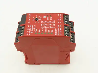 Allen Bradley MSR138DP 440R-M23151 Safety Relay Guardmaster Lot of 4