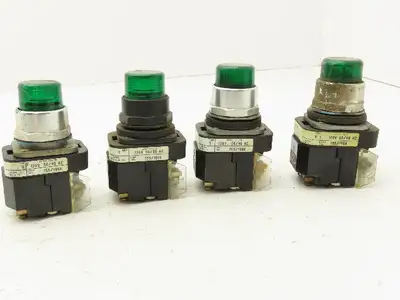 Allen Bradley 800T-PT16 Green Illuminated Pushbutton 30mm Mixed Lot of 4