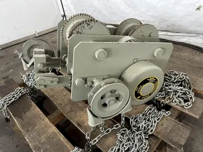 4 TON BUDGIT UNDER HUNG CHAIN HOIST. STOCK #0310922