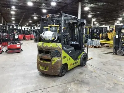 USED 2020 CLARK S20CL