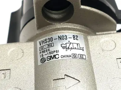 USED SMC MANUAL 3-PORT LOCK-OUT VALVE 3/8" NPT