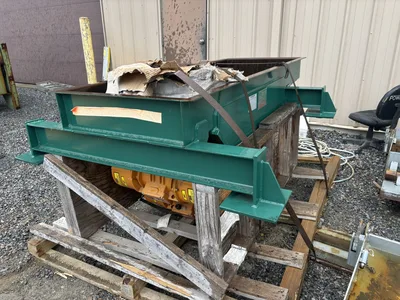 Carman Industries BF-30HFS7 Adjust-A-Flow Vibrating Feeder Shaker Table