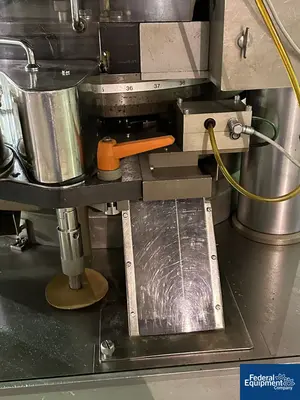 USED Manesty Manesty Novapress Tablet Press, 45 Station