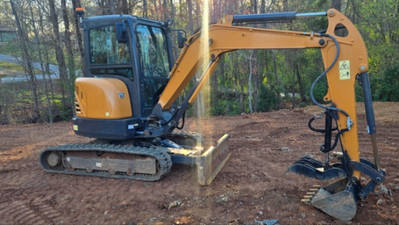 USED 2022 Case CX37C