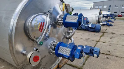 Hoeksma & Velt 6,000 Litre Stainless Steel Tanks | Perry Equipment (9)