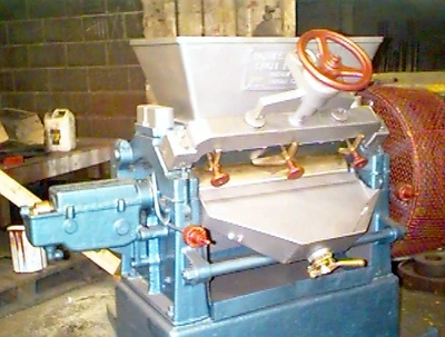 Holmes M/S Single Roll Mill 660Mm Face