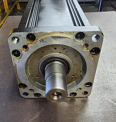 USED REXROTH MSK071D-0300-NN-M1-UG2-NNNN
