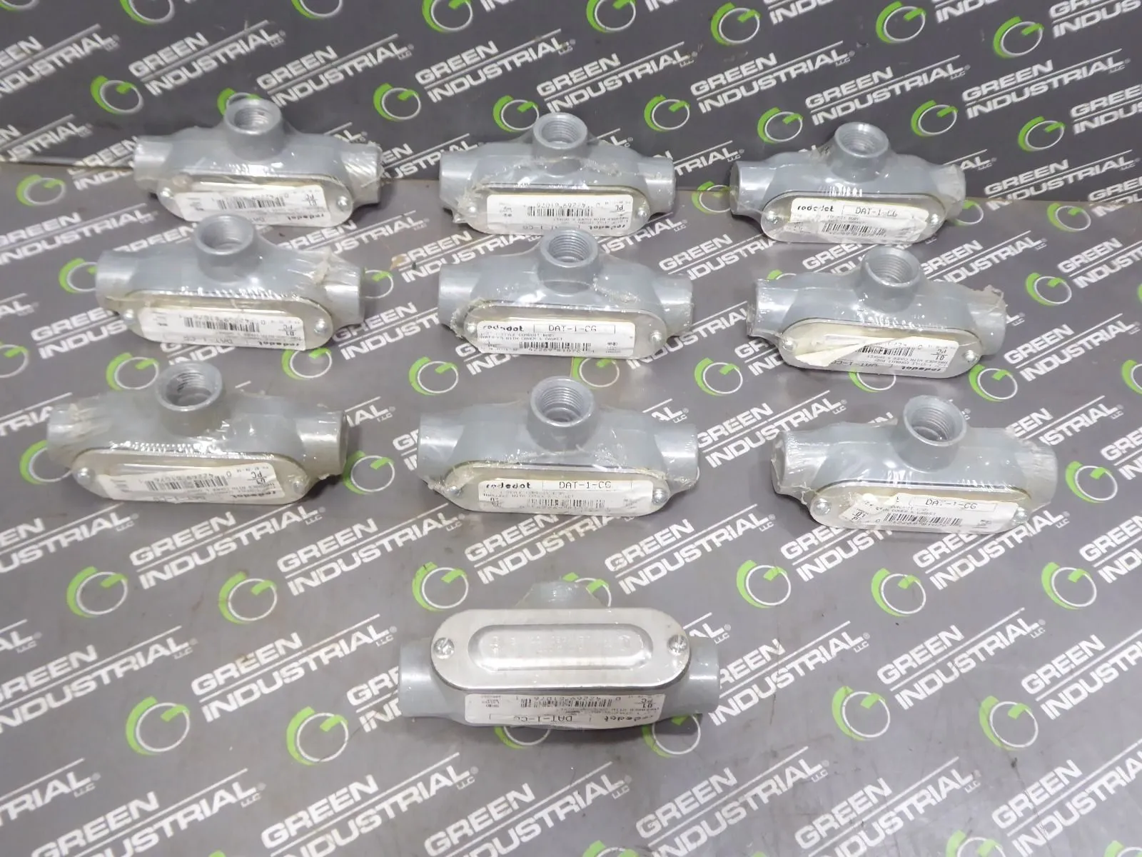 Lot of 10 Thomas & Betts DAT-1-CG Red-Dot 1/2" Threaded Conduit Body New NIB