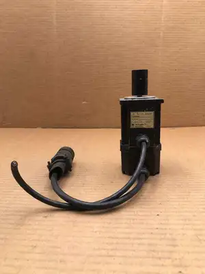 Yaskawa USAREM-01BE2K AC Servo Motor 100W 3000RPM