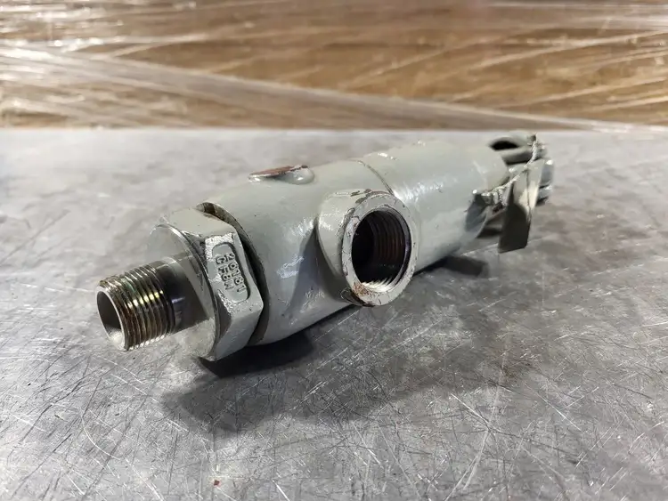 Used 2009 FARRIS 27CA23-M70 Valves/Fittings British Columbia CA | Lenmark #257034