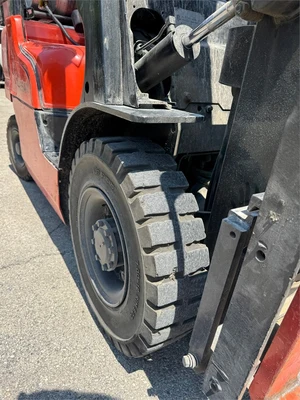 Used NISSAN "MP1F2A25LV" Liquid Propane Forklifts Illinois US | MachineryMax #1337453