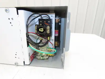Daykin LTFS-15 Stepdown Power Transformer 3000VA HV 480 LV 120 Outlet 6.5A