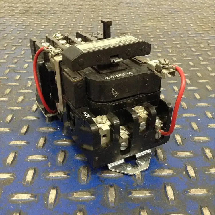 Used GENERAL ELECTRIC (G.E.) CR306A0 Starters Michigan US | Ideal Machinery #581850