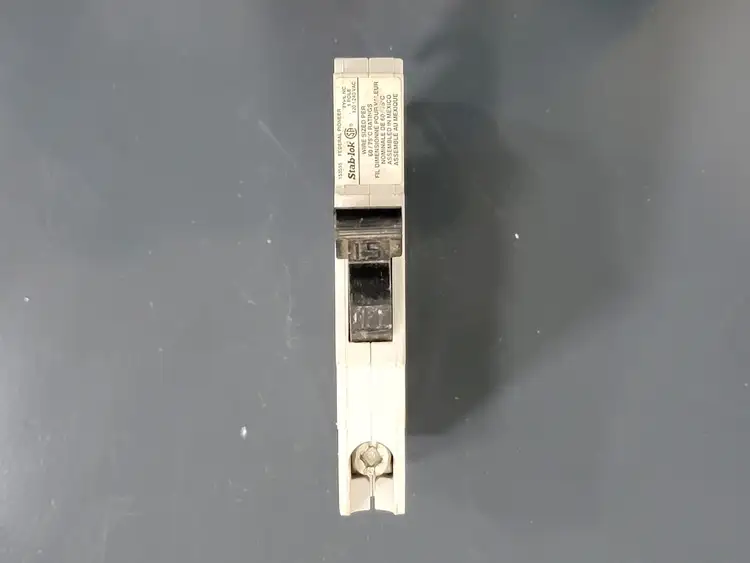 Used FEDERAL PIONEER NC115 Switchgears British Columbia CA | Lenmark #243442