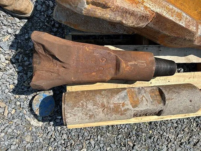 Used AFTERMARKET 9-7/10" X 20" CHISEL BIT FOR CABLE TOOL Tool Bits Pennsylvania US | East West Machinery & Drilling #1417346