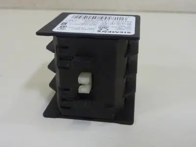 USED SIEMENS 3RH1911-1GA22-3AA1