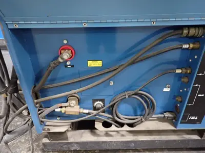 USED MILLER ELECTRIC MFG CO SYNCROWAVE 300