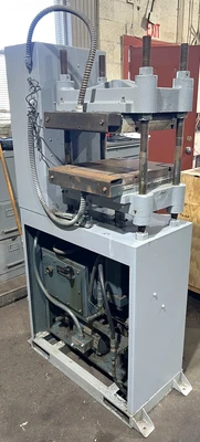 USED 1985 WABASH WABASH 30-1515-2TMB PRESS