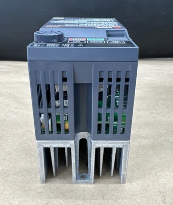 NEW Mitsubishi Electric FR-E820-0030-5-6