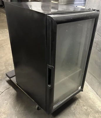 174-0045 Imbera VR06 Commercial Glass Door Self Contained Cooler