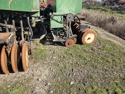 USED 1988 GREAT PLAINS 2SF30