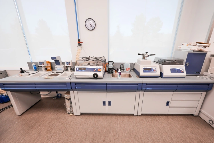 Used BUEHLER Complete Metallurgical Package Cropping & Dicing Saws Colorado US | Elevation Machine #722567