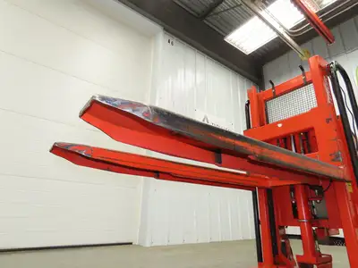 Used INTERRTHOR _UNKNOWN_ Pallet Lifters Indiana US | Arrow Industrial #795279