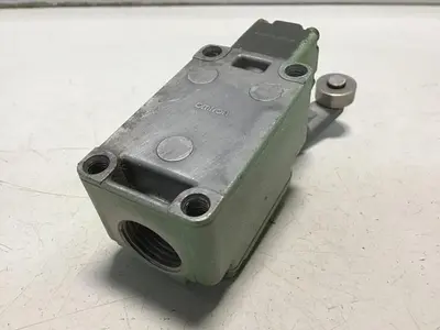 USED OMRON WLCA2-2